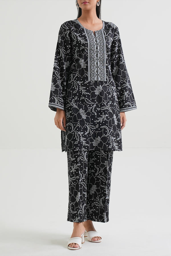 Unstitched Printed Lawn 2 Piece (Shirt/Trouser)