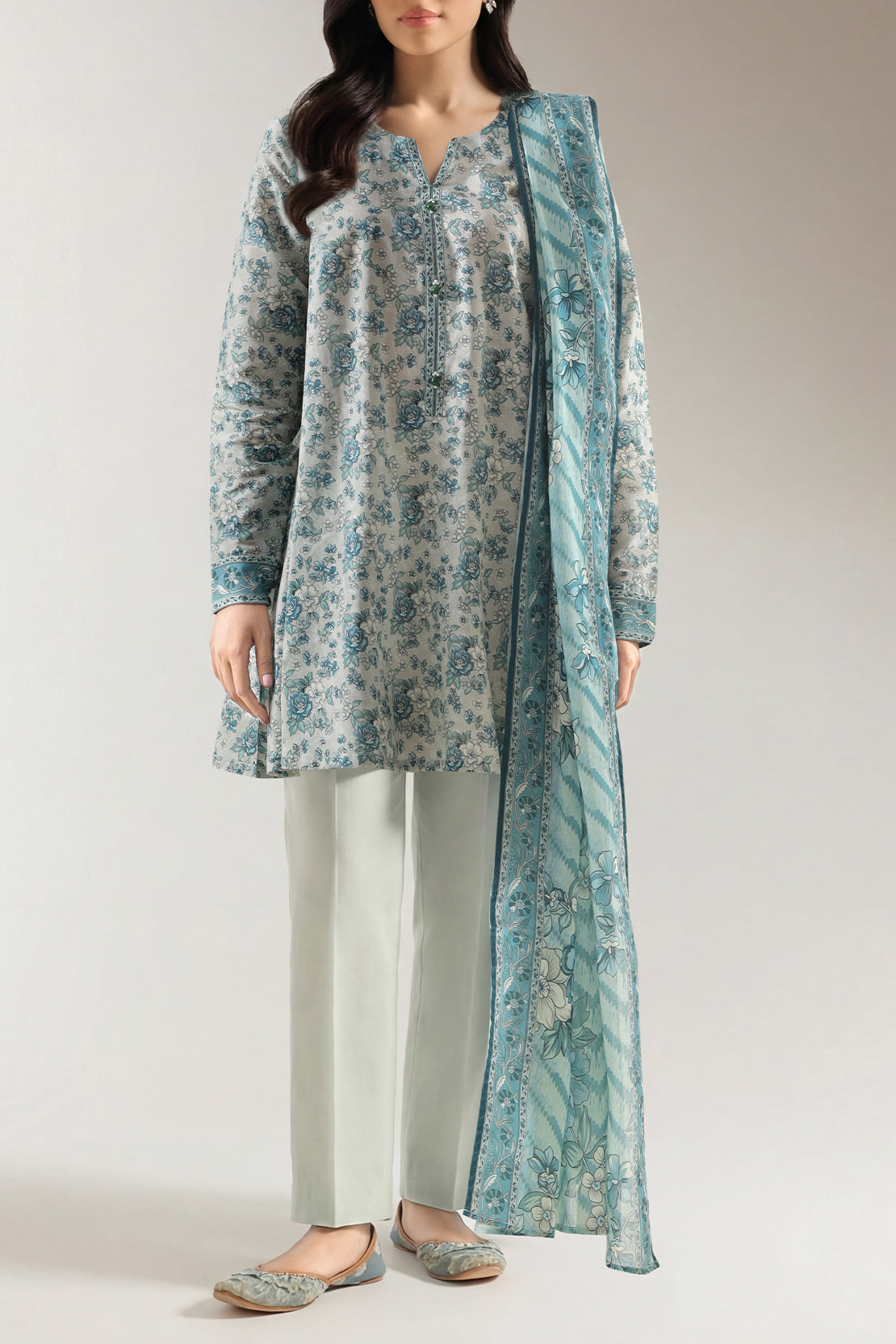 Unstitched Printed Lawn 3 Piece – SAYA