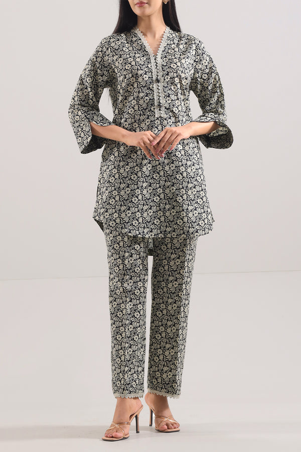 Printed Lawn Stitched 2 Piece (Shirt/Trouser)