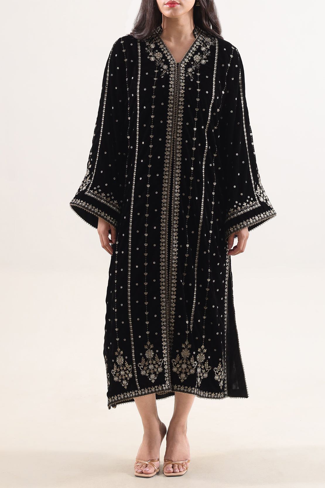 Luxury Pret Embroidered Velvet Kaftaan Shirt – SAYA