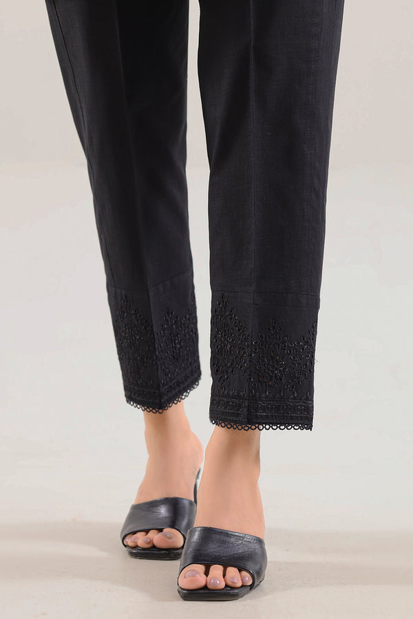 Embroidered Cross Hatch Pant