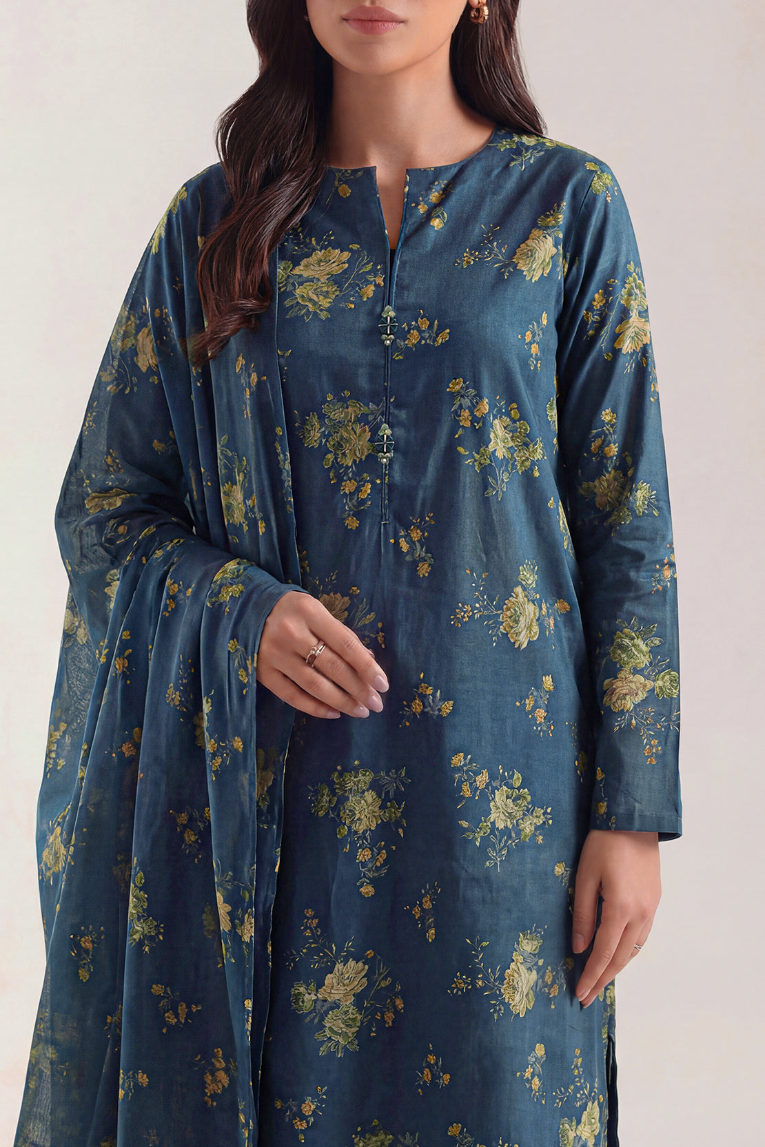 Unstitched Printed Lawn 3 Piece – SAYA