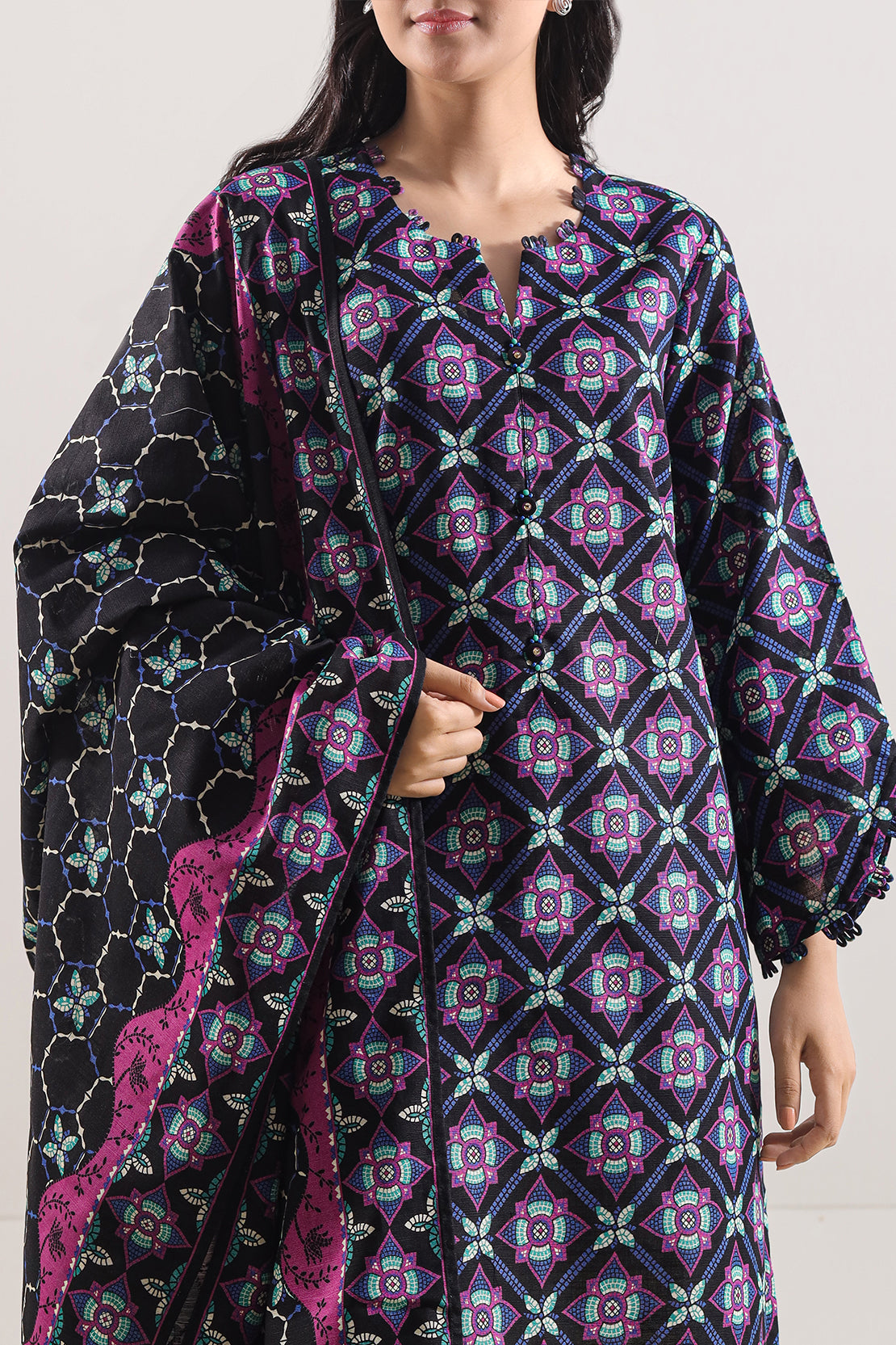 Black Contemporary Floral Lawn 3-Piece 2