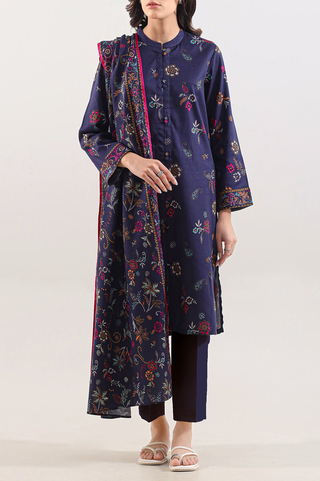 Unstitched Printed Lawn 3 Piece – SAYA